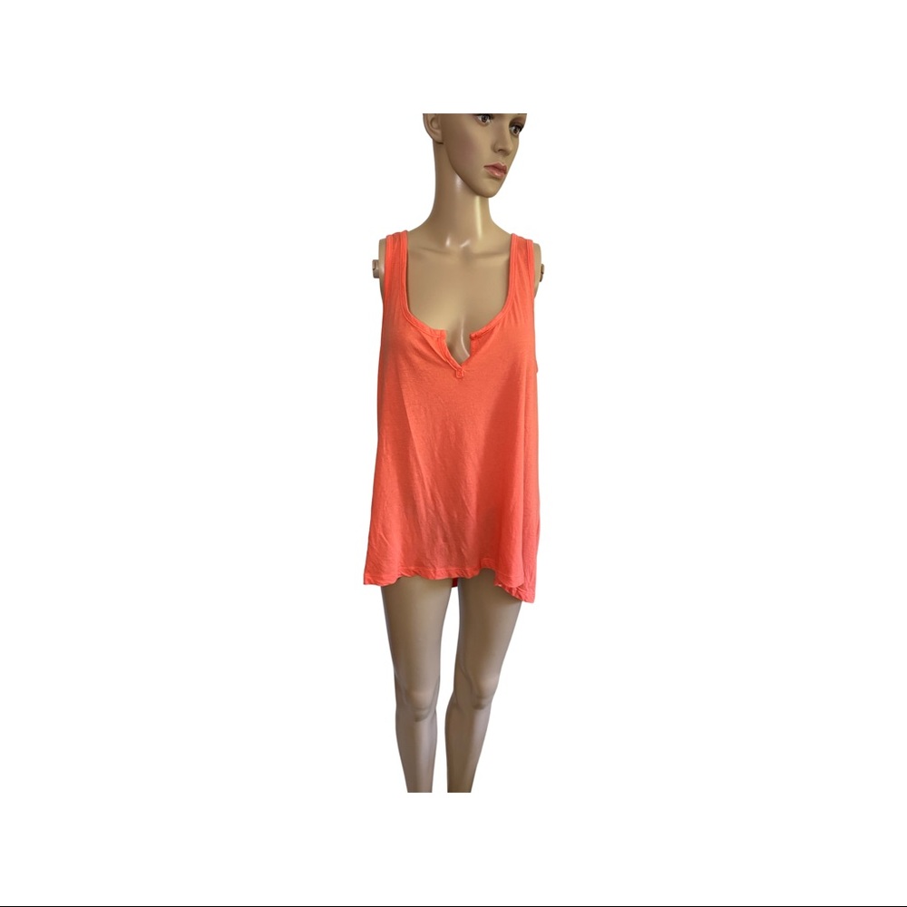 Soft sleeveless cotton summer top